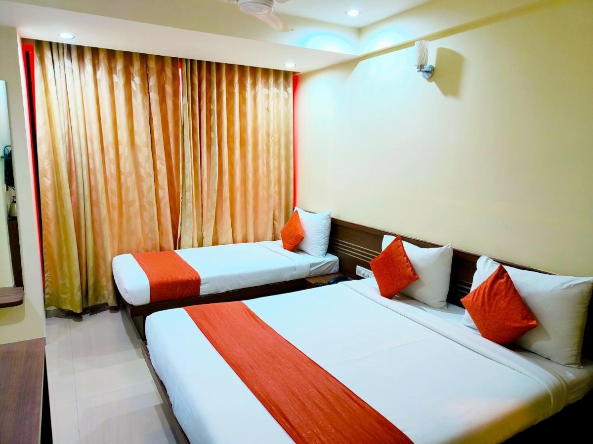 Sai Srushti By Neem Square Otel Shirdi Dış mekan fotoğraf