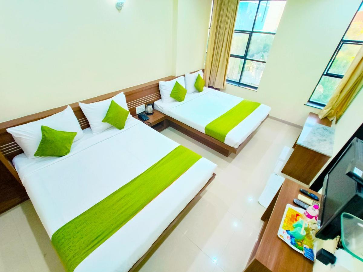 Sai Srushti By Neem Square Otel Shirdi Dış mekan fotoğraf